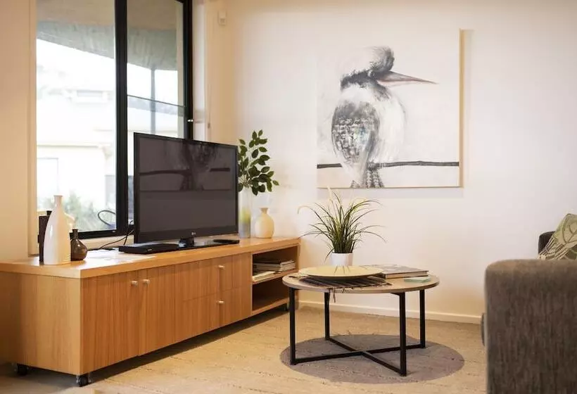 Hilltop Apartments Phillip Island   Adults Only