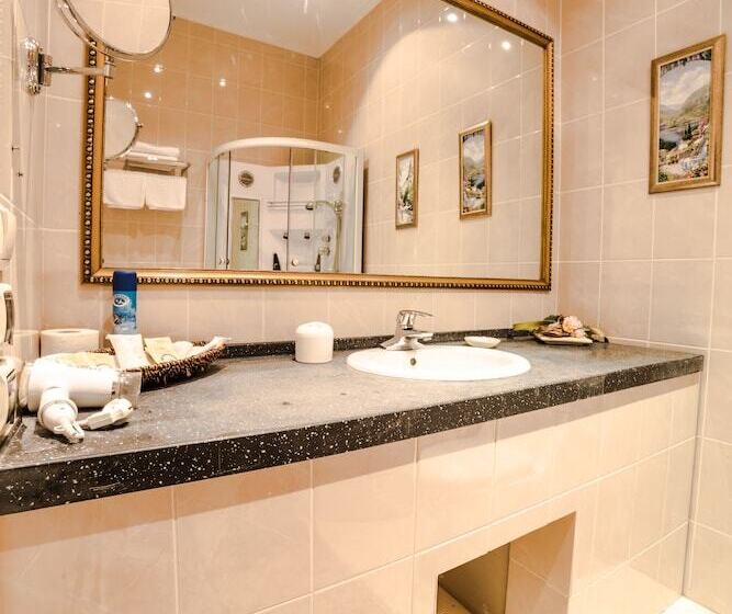 ホテル Ajur Classik