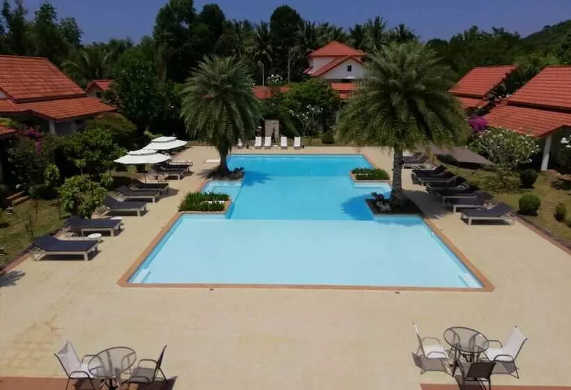 هتل Armonia Village Resort And Spa