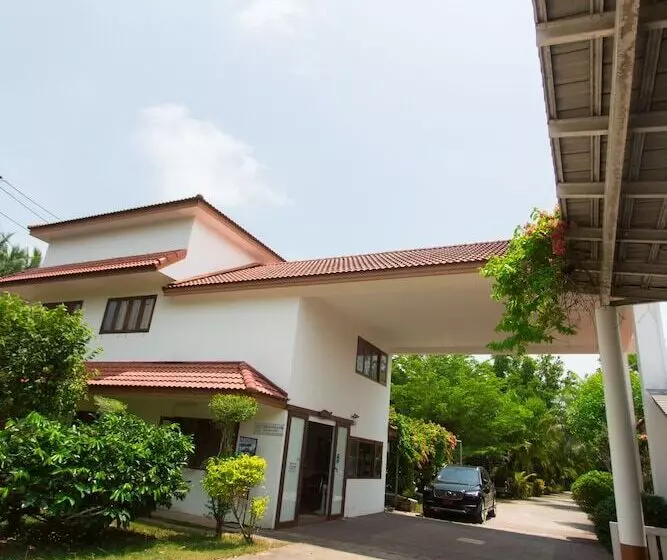 هتل Armonia Village Resort And Spa