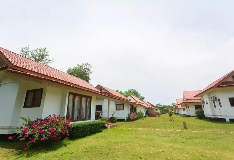 هتل Armonia Village Resort And Spa