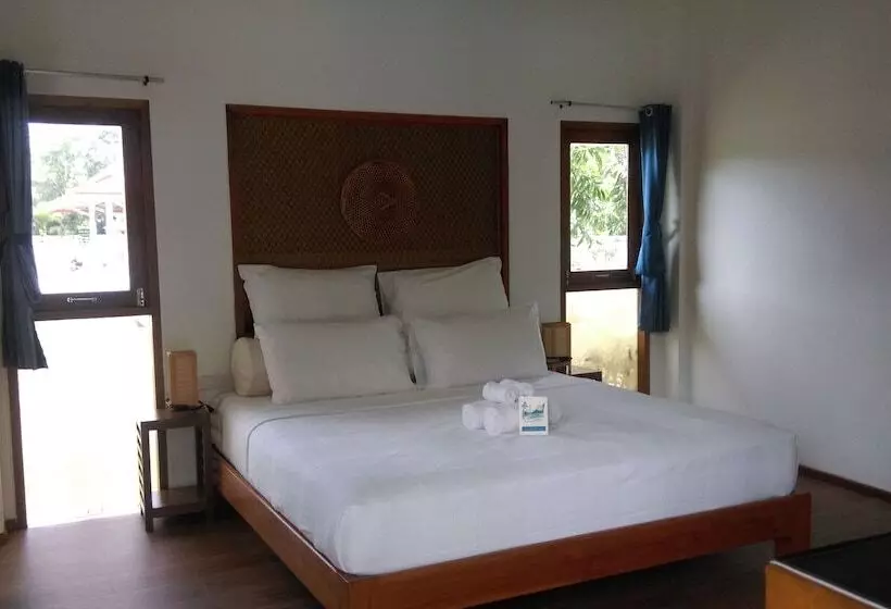 هتل Armonia Village Resort And Spa