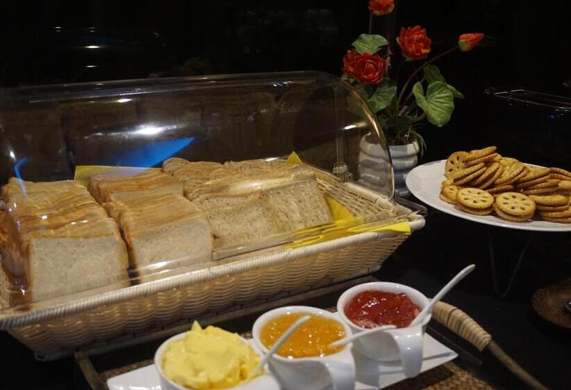 בית מלון כפרי Bangkok Travel Suites