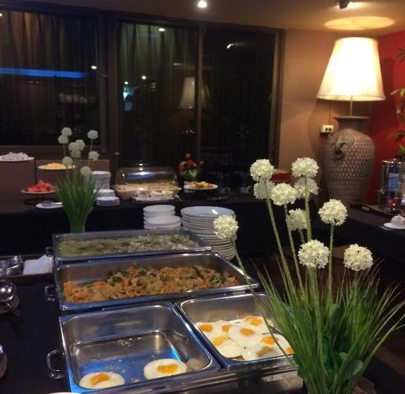 בית מלון כפרי Bangkok Travel Suites