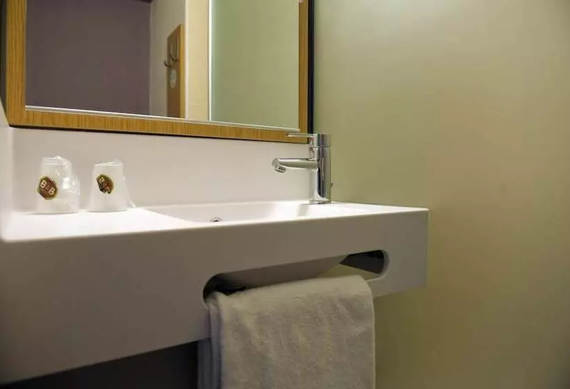 B&b Hotel Aix En Provence Le Tholonet