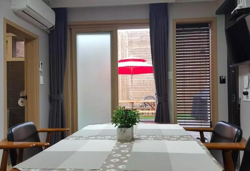 The Bs Hotel Busan Station