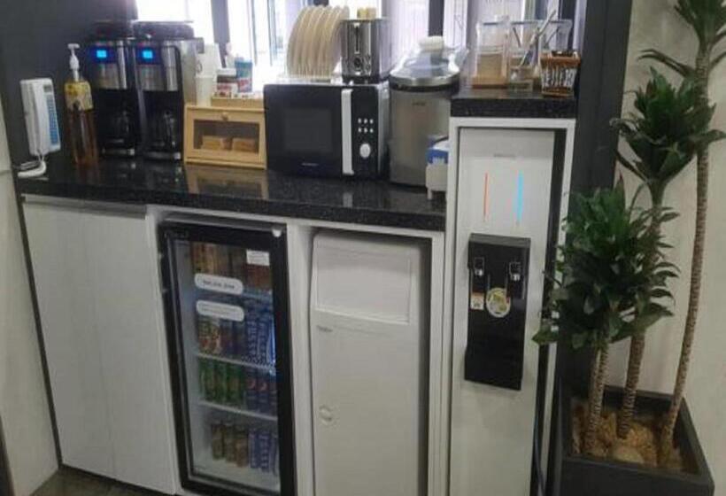 The Bs Hotel Busan Station