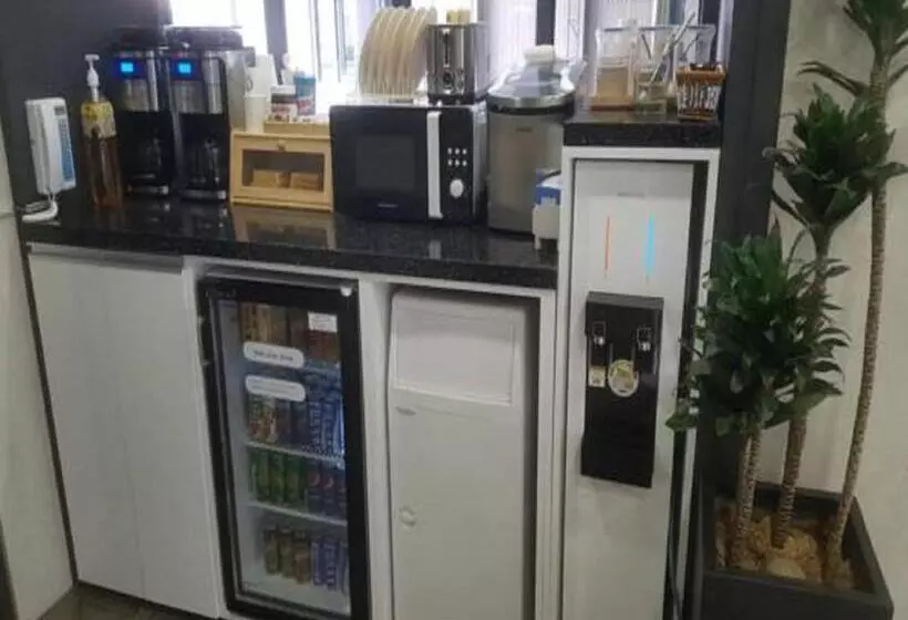 The Bs Hotel Busan Station