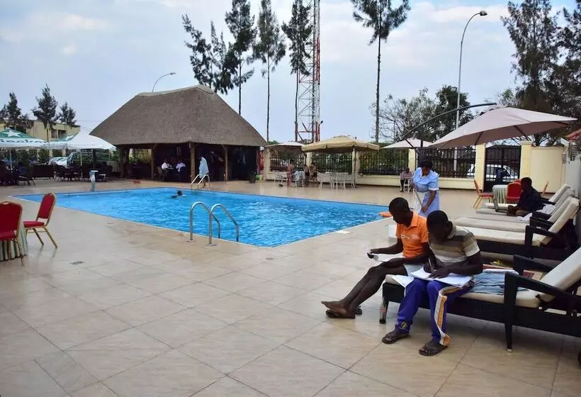 هتل Great Seasons