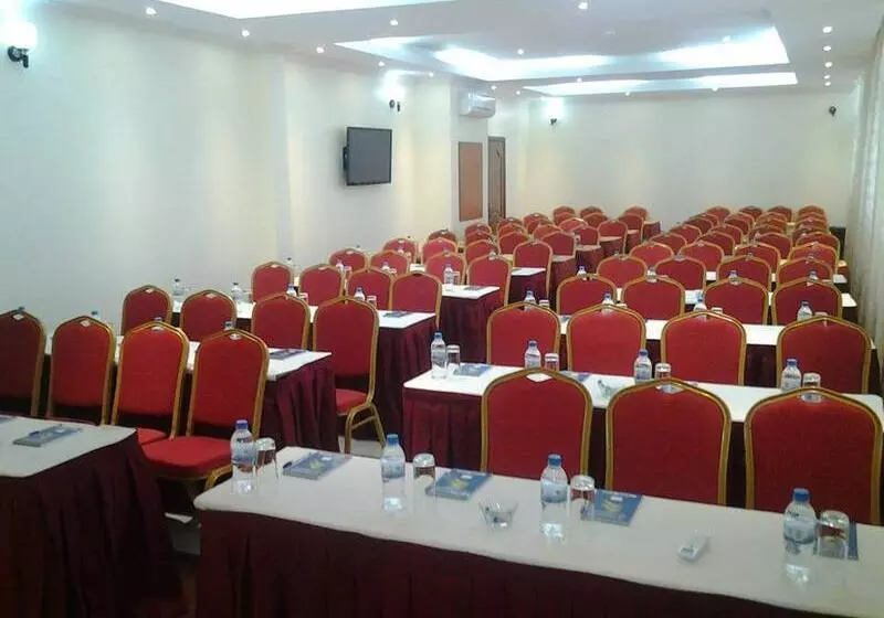 هتل Great Seasons