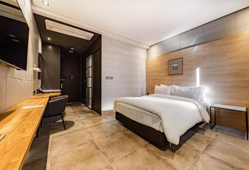 בית מלון כפרי The Hong C