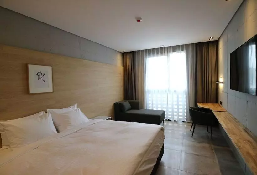 בית מלון כפרי The Hong C