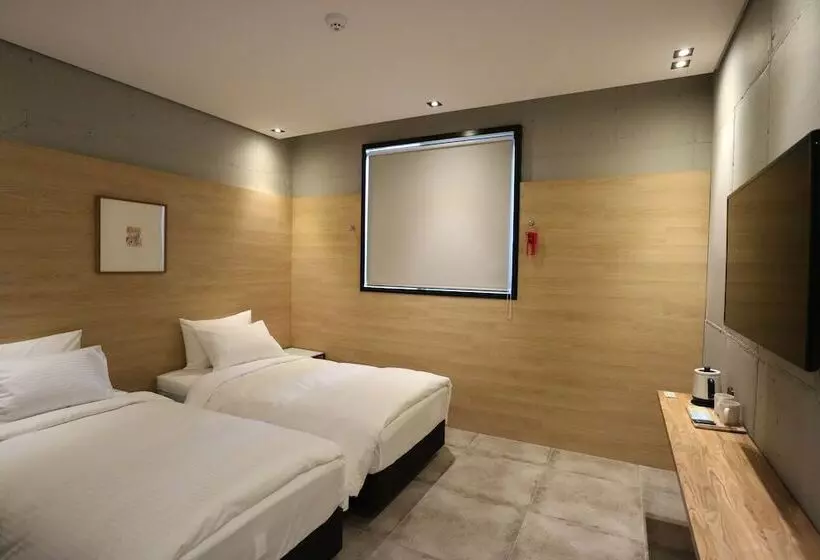 בית מלון כפרי The Hong C