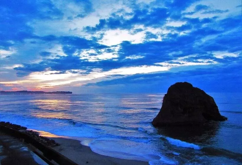 فندق Isohara Seaside