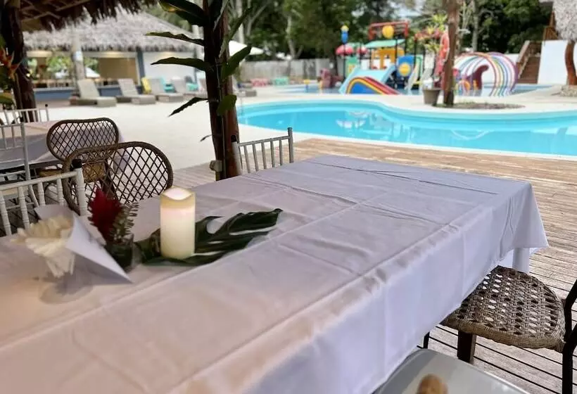 هتل Mg Cocomo Resort Vanuatu