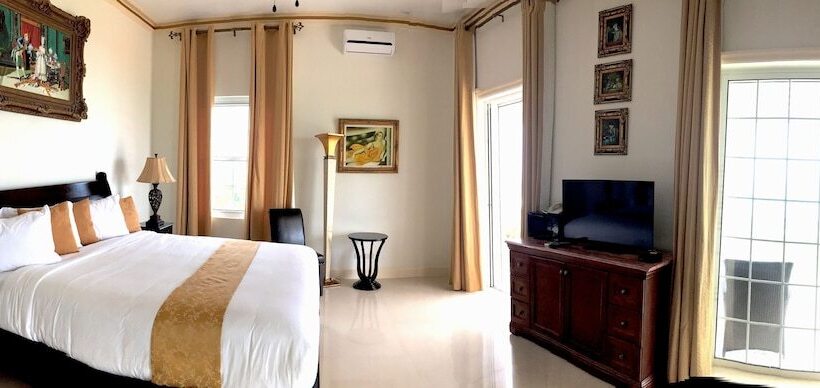 هتل Ocean West Boutique