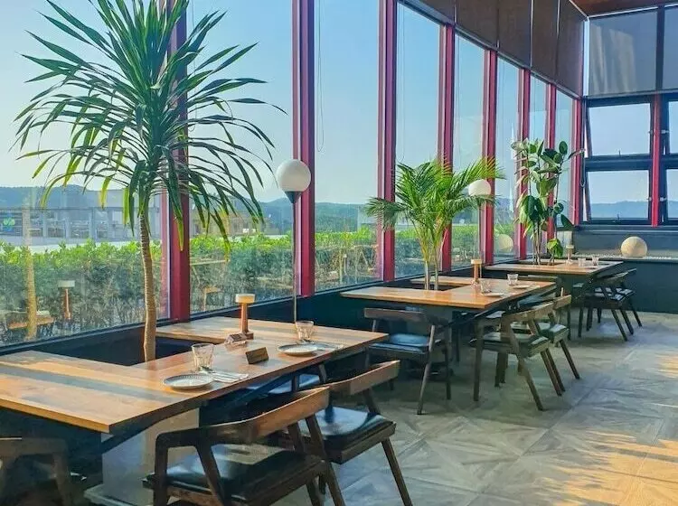 בית מלון כפרי The Hong C