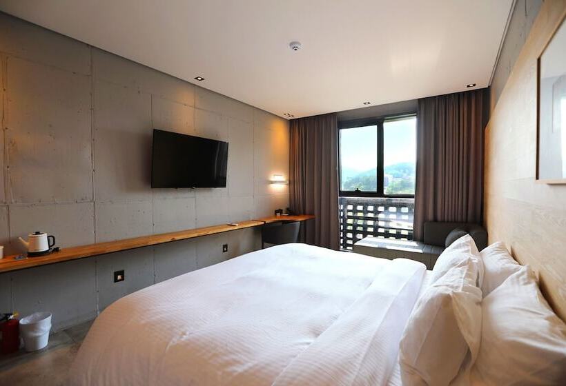 בית מלון כפרי The Hong C