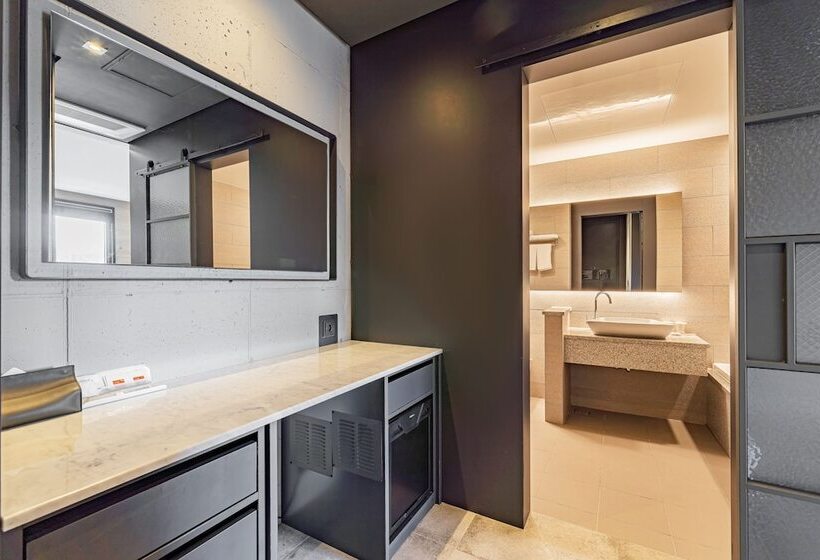 בית מלון כפרי The Hong C