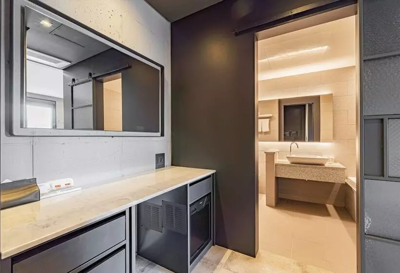 בית מלון כפרי The Hong C