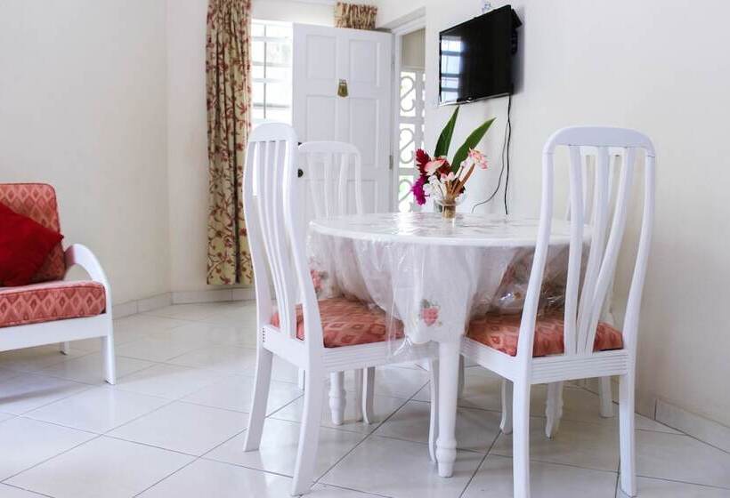 Mirabelle Apartments