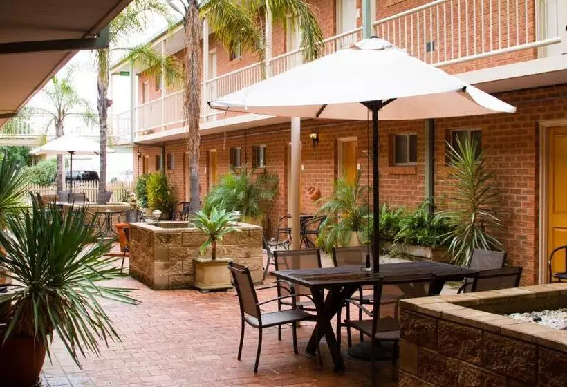 فندق على الطريق Central Yarrawonga Motor Inn