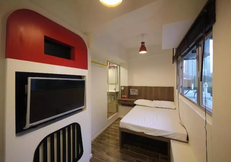 Panda S Hostel Hot Dog Bus