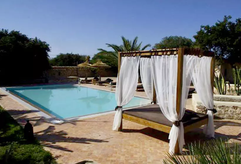 פנסיון Dar Sahil