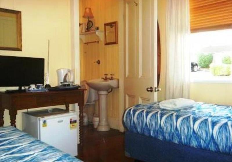 פנסיון Eton House