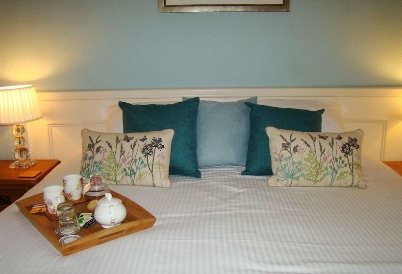 膳宿费 Pine Lodge