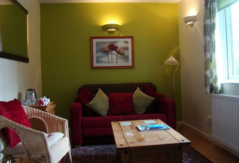 膳宿费 Pine Lodge