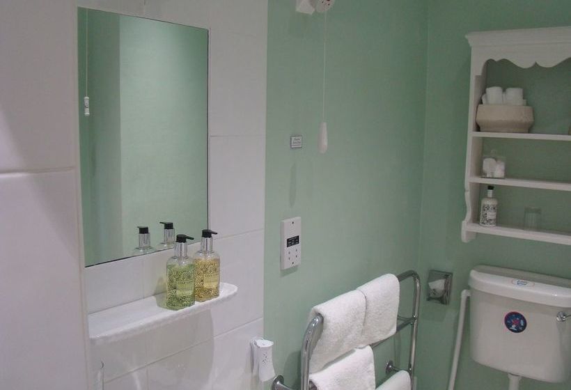 膳宿费 Pine Lodge