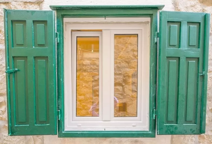 Serenity Split Apartments