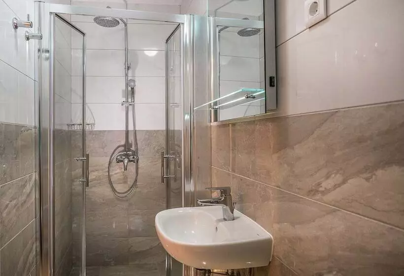 Serenity Split Apartments