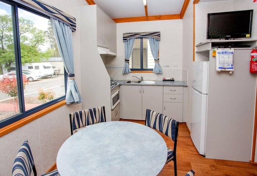 Albury Gardens Tourist Park