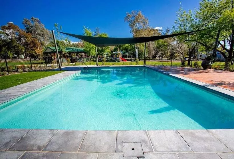 Albury Gardens Tourist Park