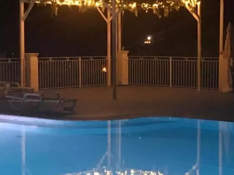 هتل Agriturismo Giorgio