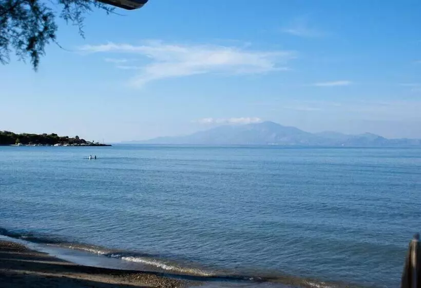 هتل Anetis Beach
