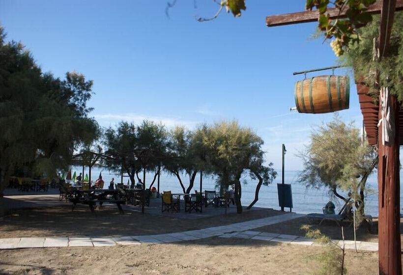 בית מלון כפרי Anetis Beach