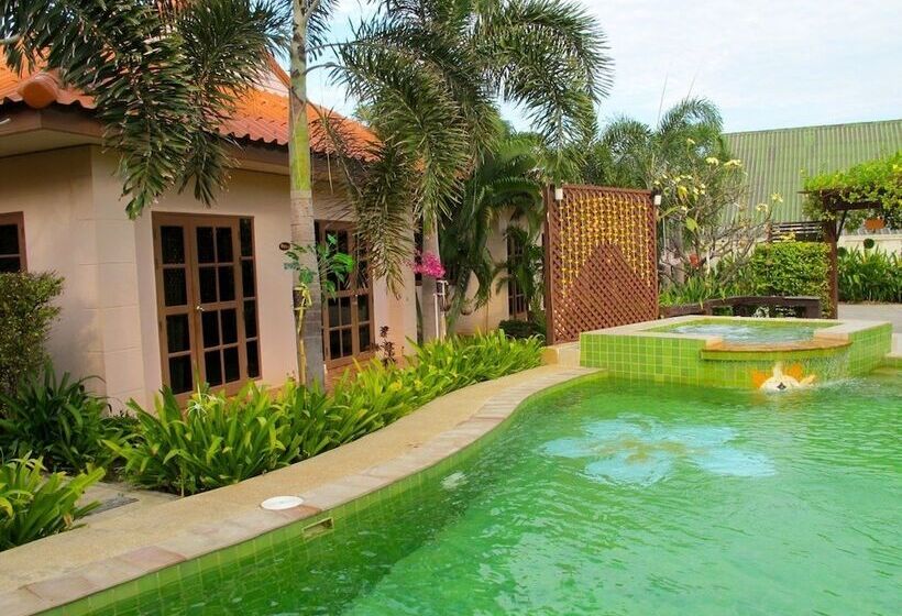 Отель Baan Yusabai