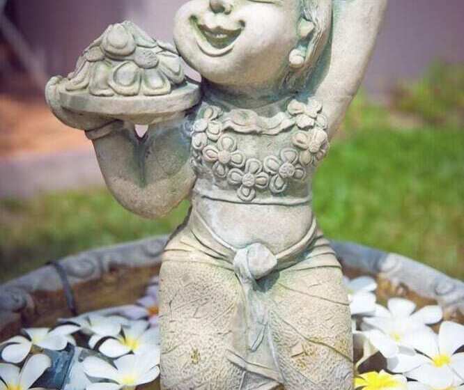 Отель Baan Yusabai