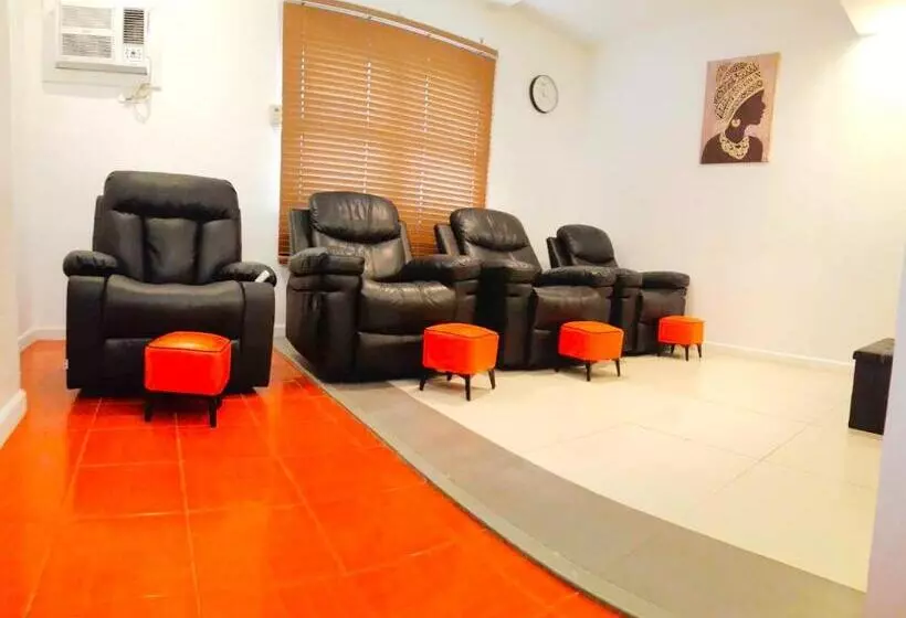 Hotel California Suite