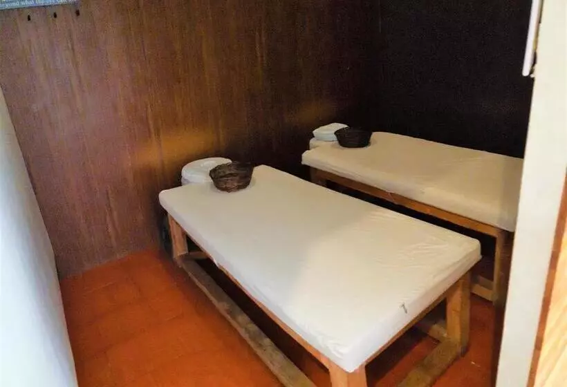 Hotel California Suite