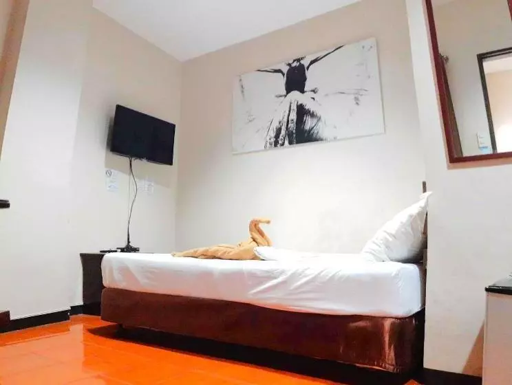 Hotel California Suite