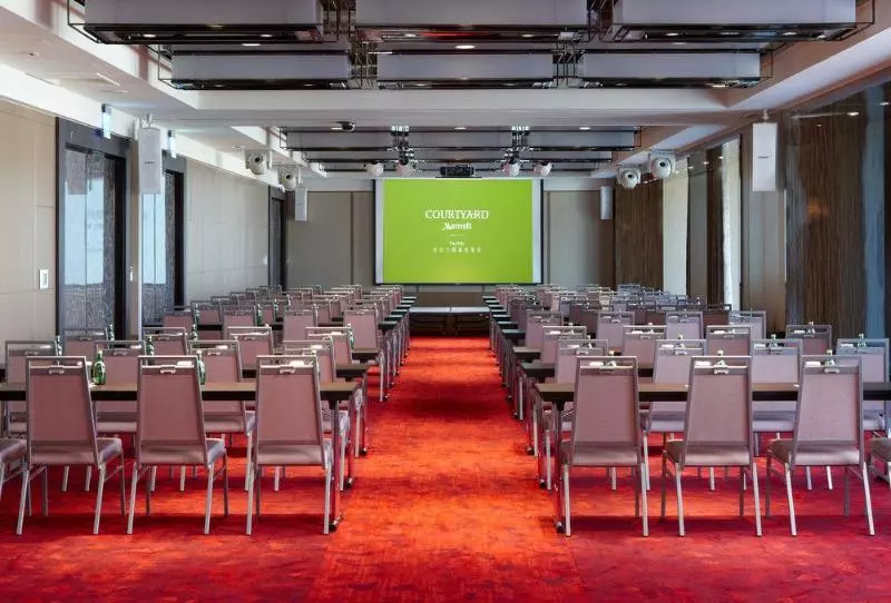 هتل Courtyard By Marriott Taipei