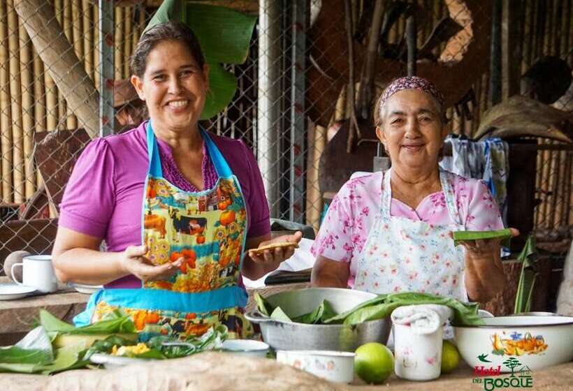 Отель Del Bosque