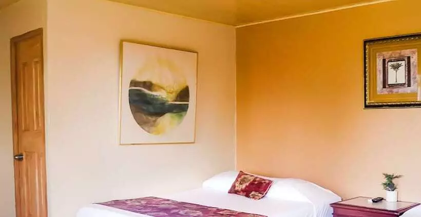 בית מלון כפרי Del Bosque