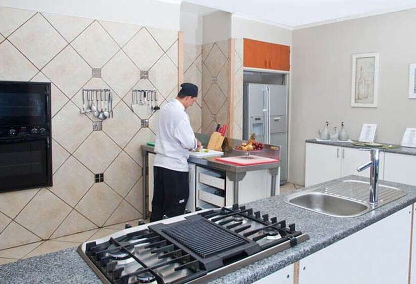 בית מלון כפרי Elandela Private Game Reserve & Luxury Lodge