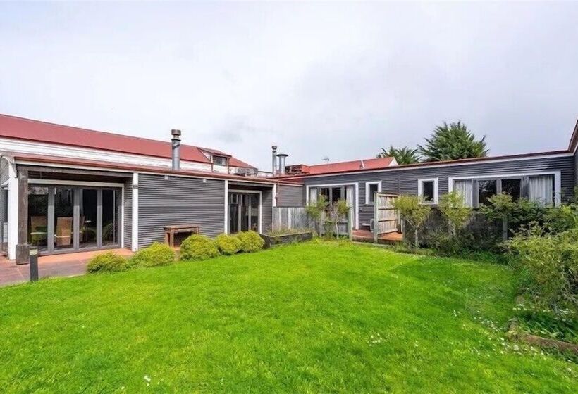 Отель Gateway Motor Inn