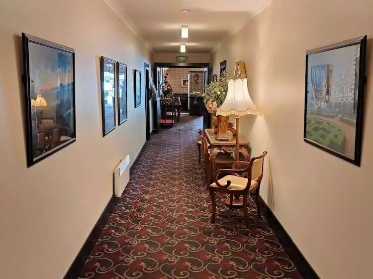 فندق Gateway Motor Inn